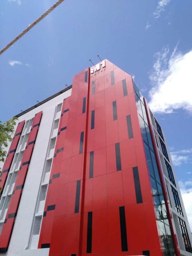 M1 Hotel Nakhon Si Thammarat Exterior photo